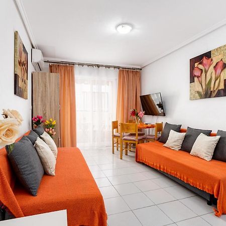 Apartment Studio Relax Almudena Torrevieja Bagian luar foto