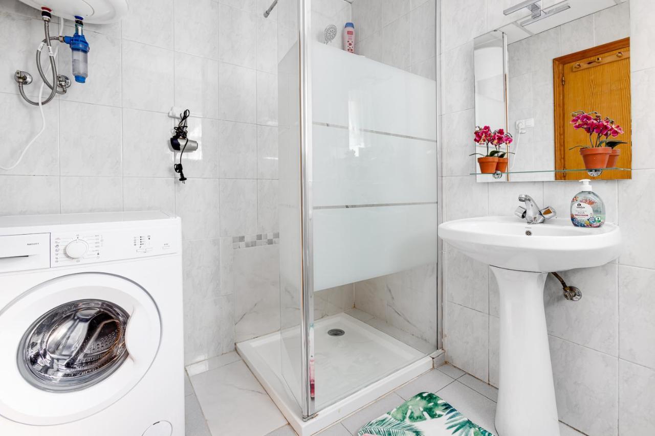 Apartment Studio Relax Almudena Torrevieja Bagian luar foto